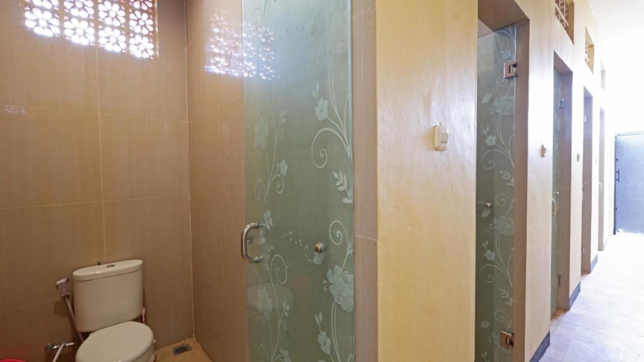 V Canggu Dormitory Εξωτερικό φωτογραφία